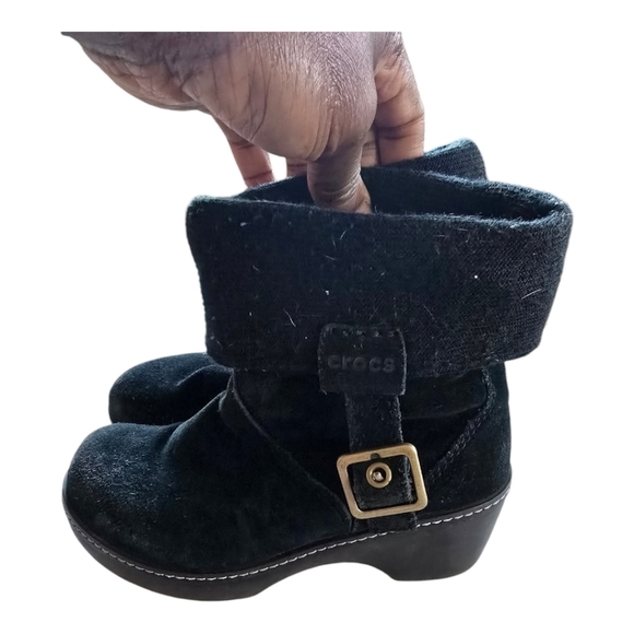 Crocs Winter Pull On Boot Sz 6W Women Black Suede Suede Knit Top Block Heel - Picture 2 of 16
